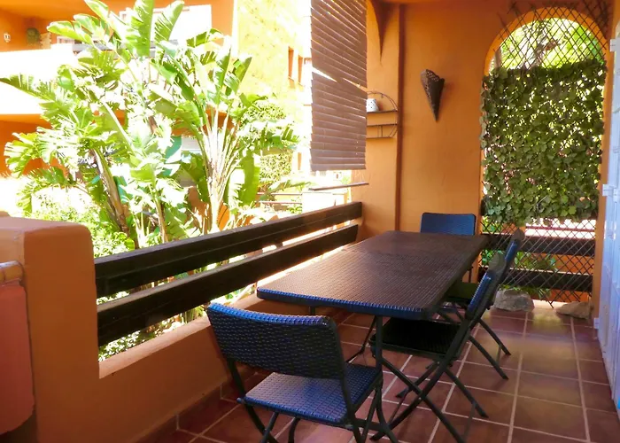 Royal Green Apartment